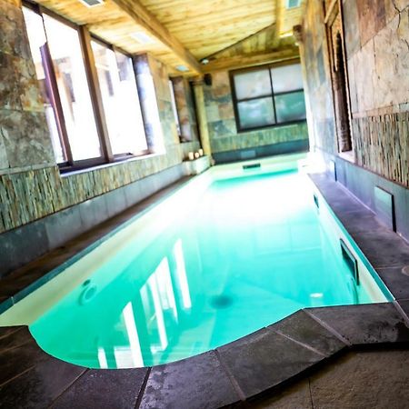 Hotel Et Spa Le Lion D'Or Пон-л'Эвек Экстерьер фото